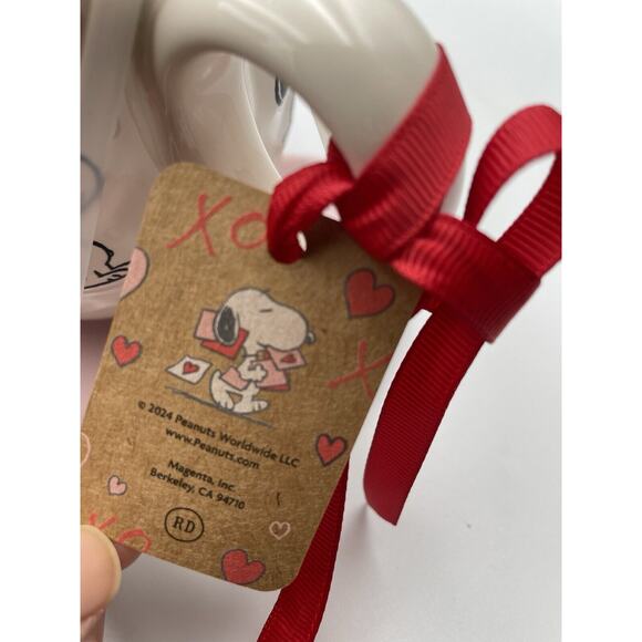 NEW Rae Dunn Valentine's Day Peanuts Snoopy Large Cup & Heart Shaped Saucer - Picture 6 of 7